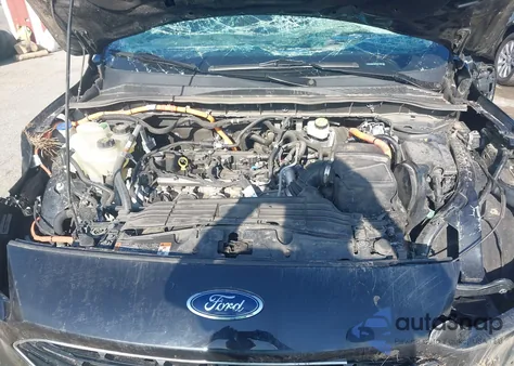 2021 Ford Escape Se Hybrid from USA, damaged, VIN 1FMCU9BZ9MUB21590